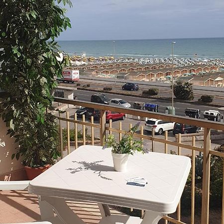 Il Mare Di Roma Apartment Lido di Ostia Exterior foto